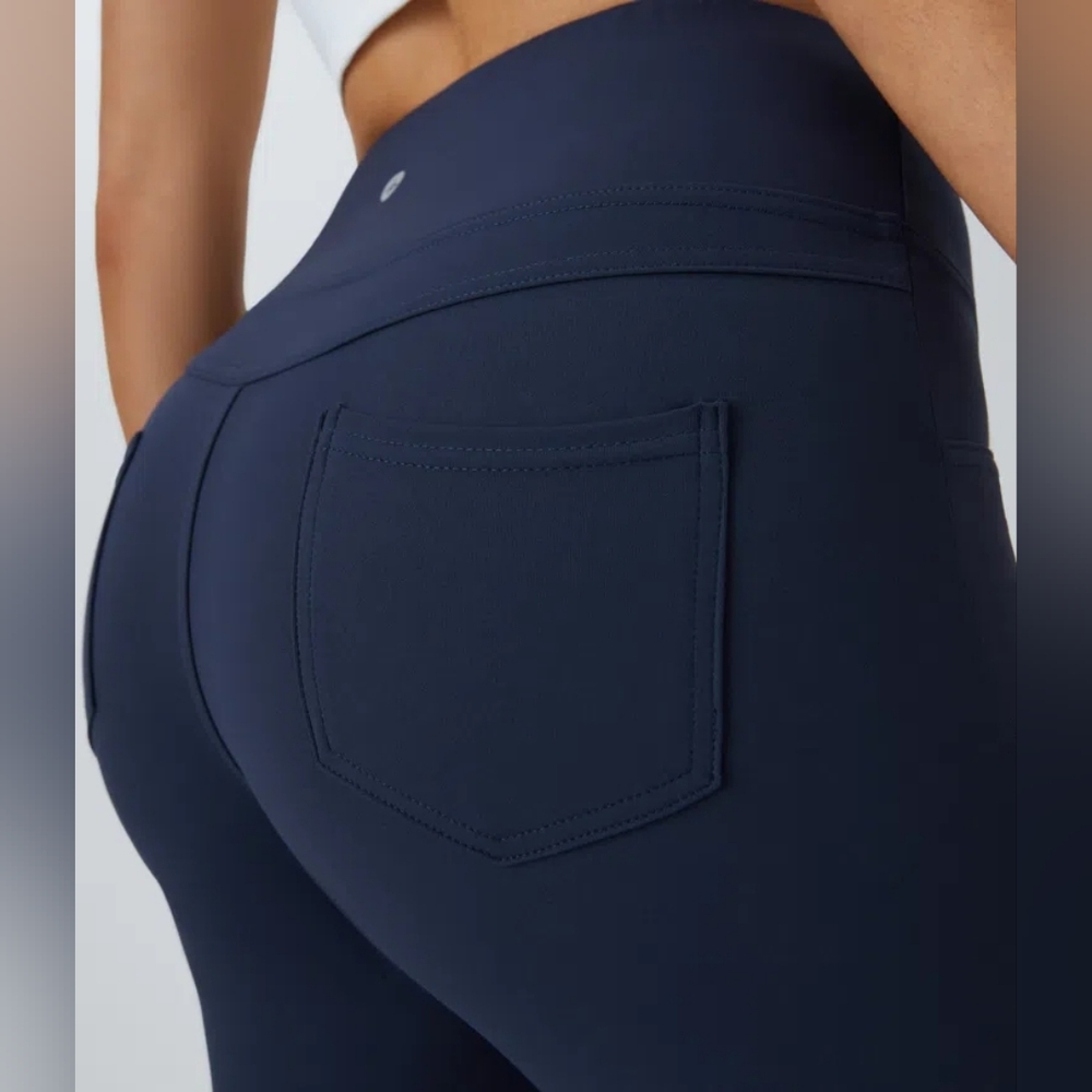 NWT Halara DayStretch High Waisted Pocket Flare Yoga Leggings Blue M petite - Picture 3 of 8